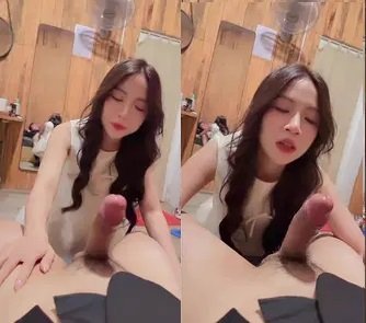 Phim cô sugar baby xinh đẹp với làn da mịn màng